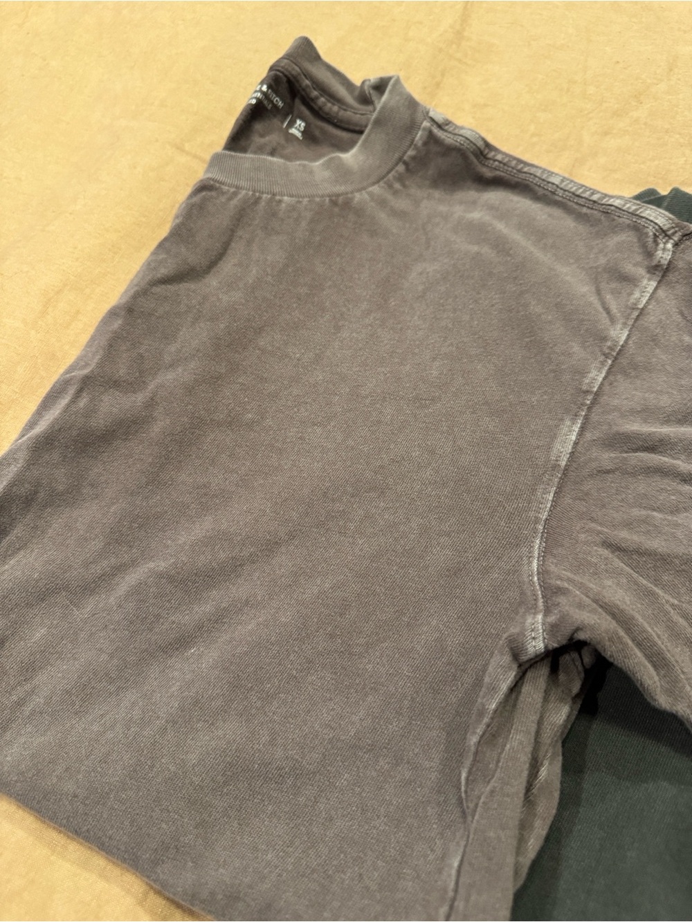 Bundle of 3 Abercrombie Soft A&F Essentials Relaxed Tees - Picture 2 of 4